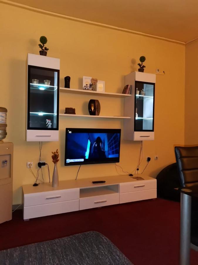 Apartman Nik-Rom Bosanska Gradiska Buitenkant foto
